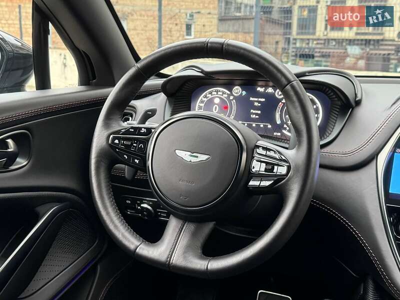 Позашляховик / Кросовер Aston Martin DBX 2021 в Києві