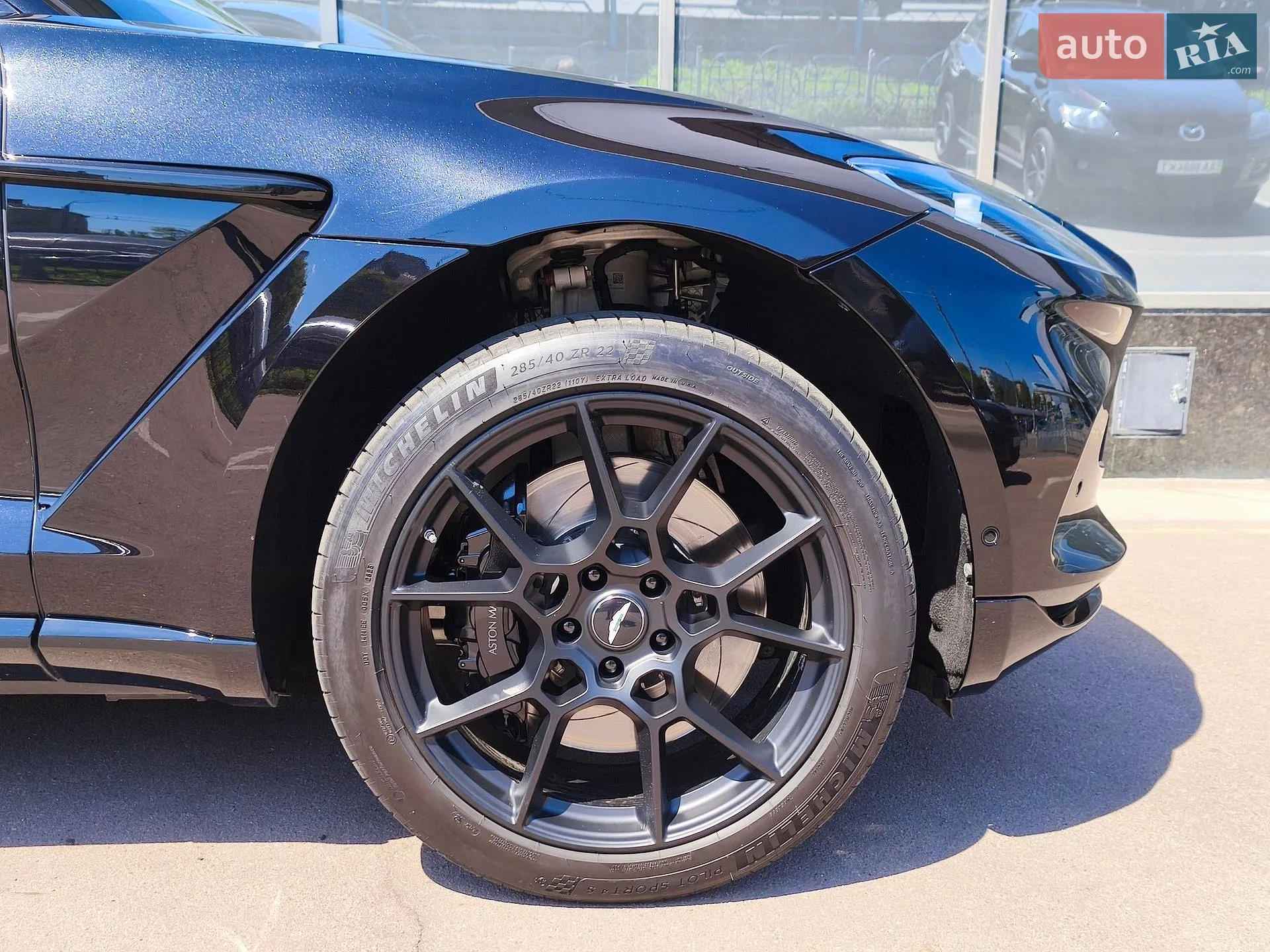 2021 Aston Martin DBX - мініатюра 17