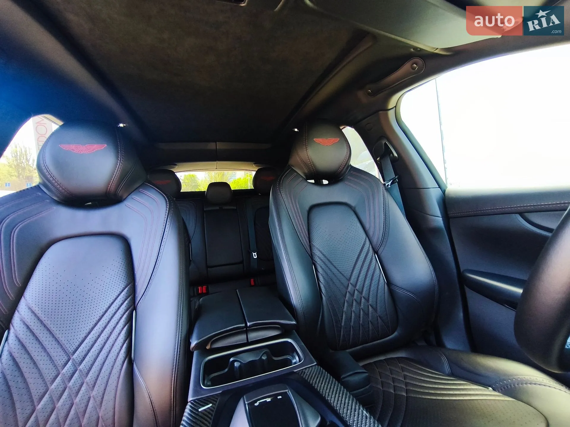 2021 Aston Martin DBX - мініатюра 48