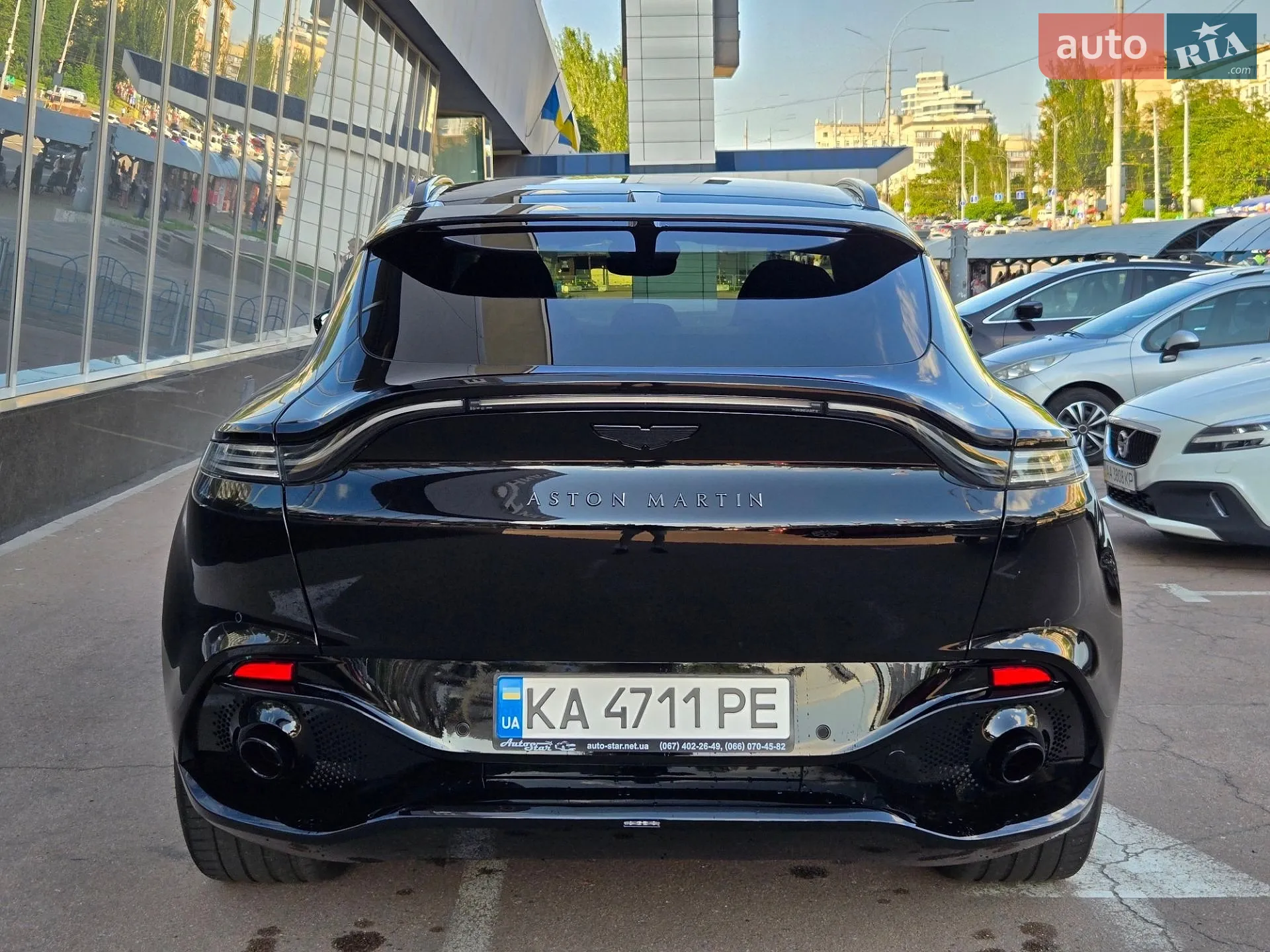 2021 Aston Martin DBX - мініатюра 6