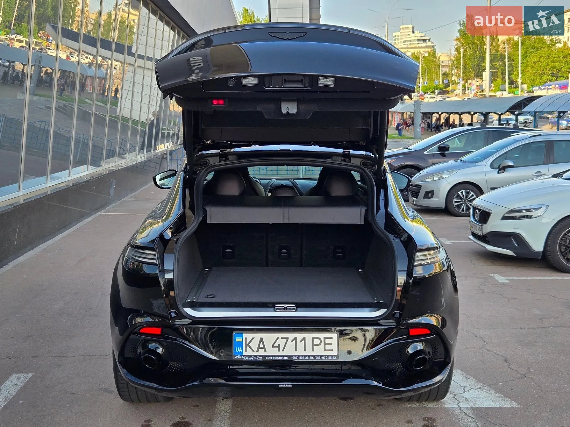 2021 Aston Martin DBX - мініатюра 11