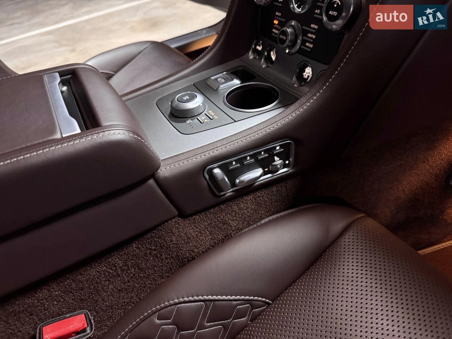 2015 Aston Martin Rapide - мініатюра 117