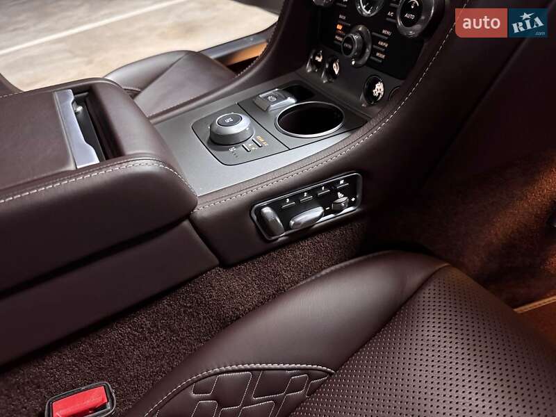 Седан Aston Martin Rapide 2015 в Киеве