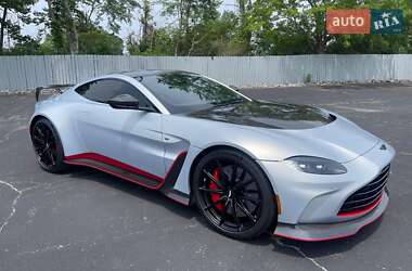 Купе Aston Martin V12 Speedster 2023 в 