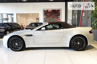 Кабриолет Aston Martin V8 Vantage 2009 в 