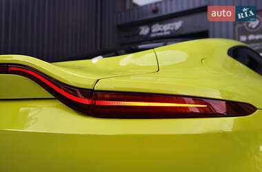 Купе Aston Martin Vantage 2018 в 