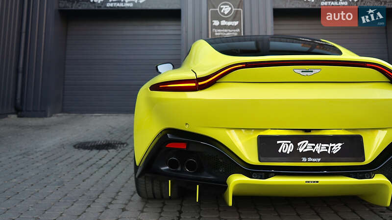 Купе Aston Martin Vantage 2018 в Львові