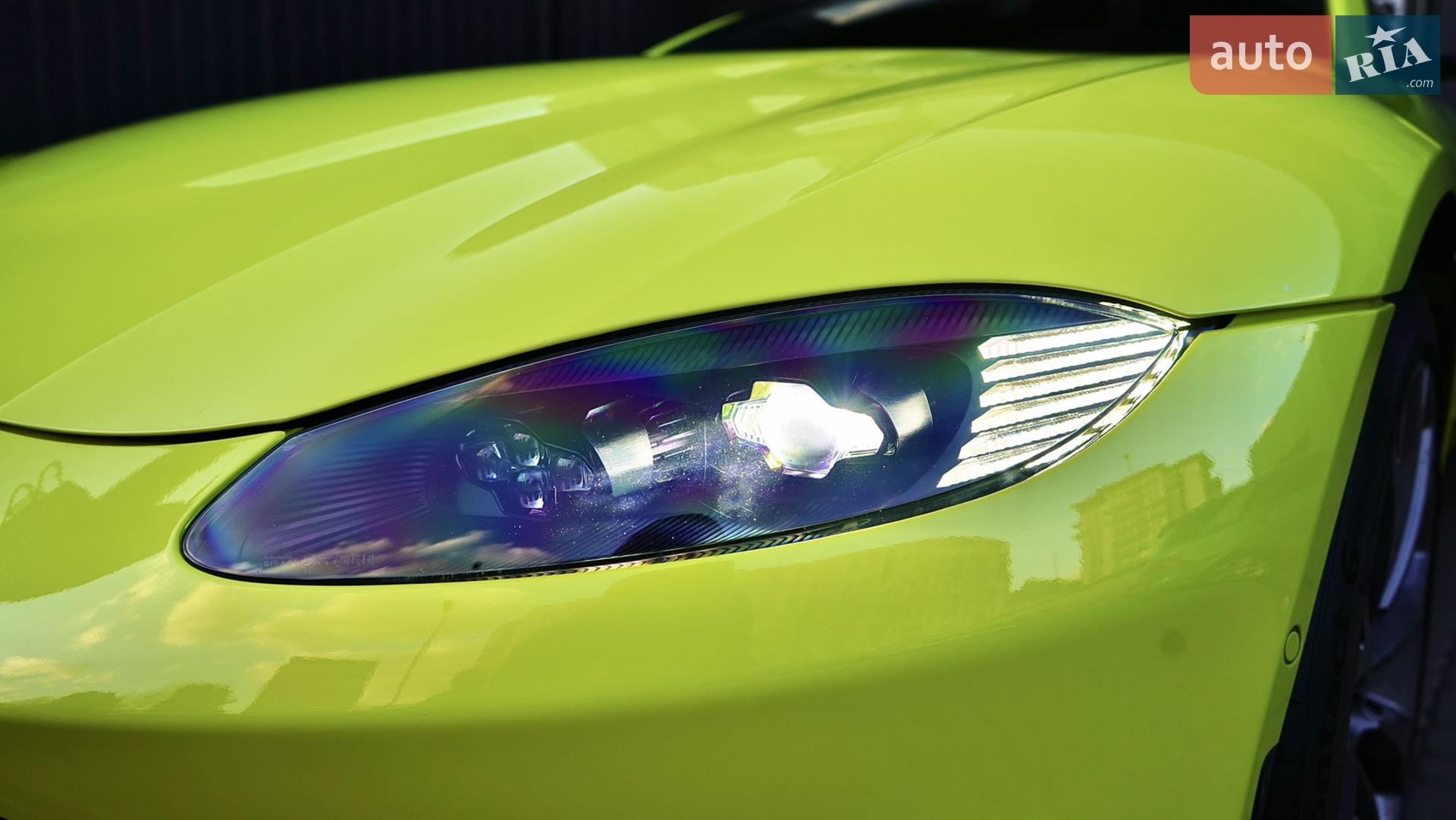 2018 Aston Martin V8 Vantage - мініатюра 15
