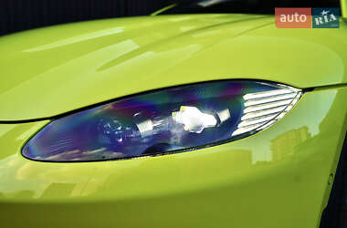 Купе Aston Martin Vantage 2018 в 