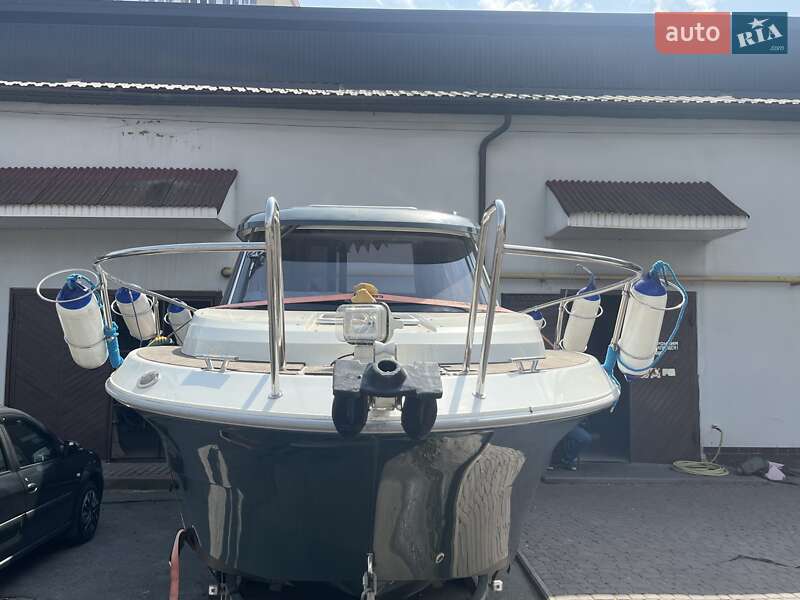 Моторная яхта Atlantic Marine Adventure 780 2018 в Виннице