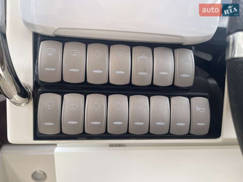 Моторная яхта Atlantic Marine Adventure 780 2018 в Виннице