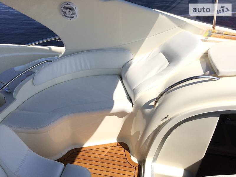 Моторная яхта Atlantis 345 2008 в Киеве