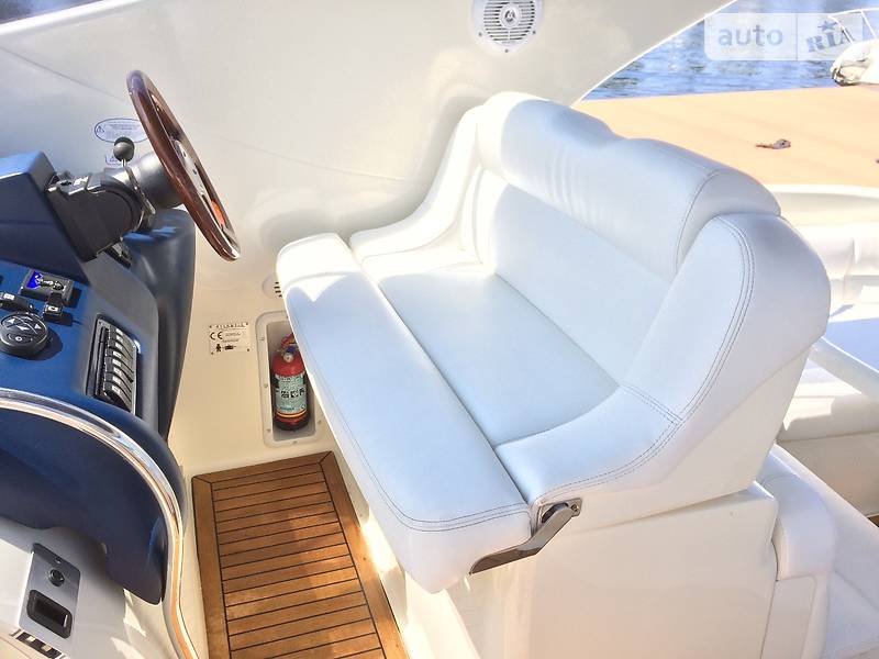 Моторная яхта Atlantis 345 2008 в Киеве