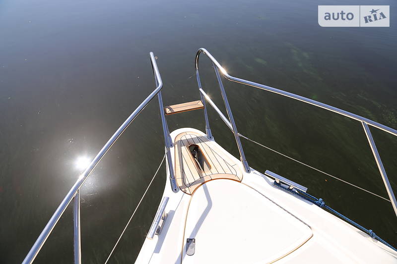 Моторная яхта Atlantis 425 2008 в Киеве фото 16 Моторная яхта Atlantis 425 2008 в Киеве