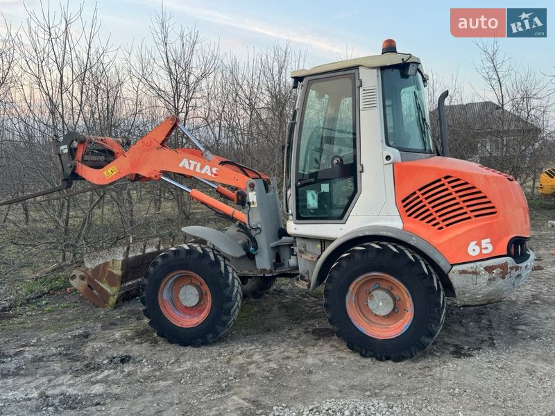 Фронтальный погрузчик Atlas 65 2006 в Черновцах