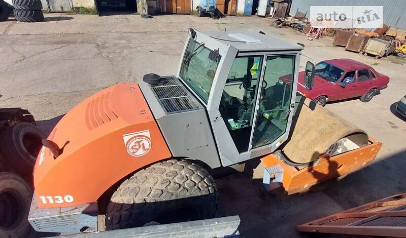 Дорожный каток Atlas AW 2006 в Черновцах