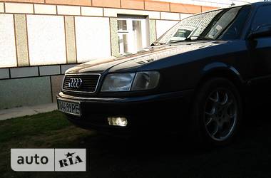 Седан Audi 100 1991 в Тячеві