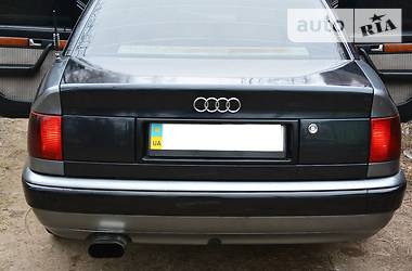 Седан Audi 100 1991 в Луганске