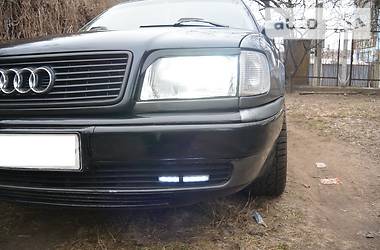 Седан Audi 100 1991 в Луганську