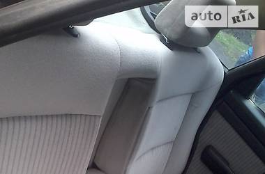 Седан Audi 100 1988 в 