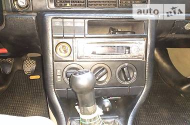 Седан Audi 100 1988 в 