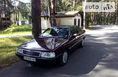 Седан Audi 100 1989 в Чернигове