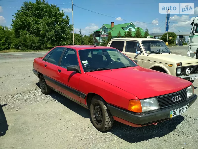 Audi 100