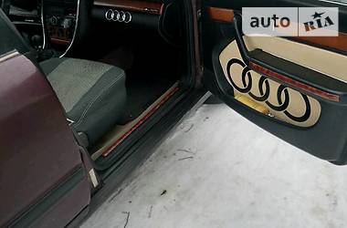 Седан Audi 100 1991 в Волочиске