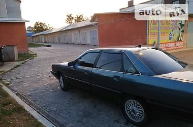 Седан Audi 100 1990 в Чорткові