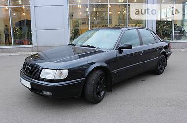 Седан Audi 100 1992 в Киеве