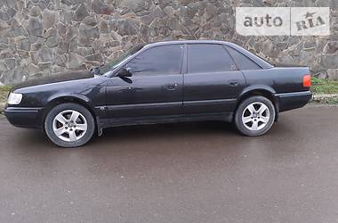 Седан Audi 100 1993 в Черновцах