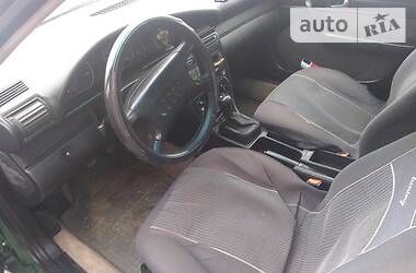 Седан Audi 100 1992 в 