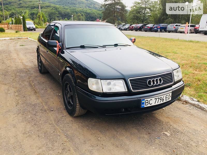 Седан Audi 100 1993 в Ужгороде