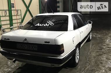 Седан Audi 100 1987 в 