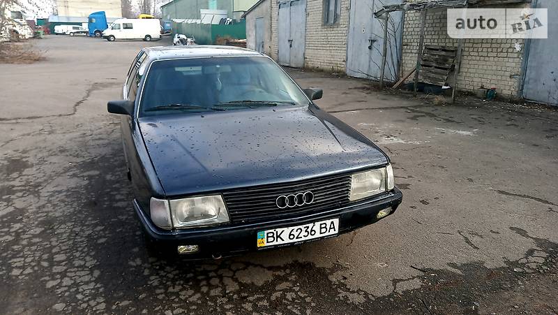 Універсал Audi 100 1988 в 