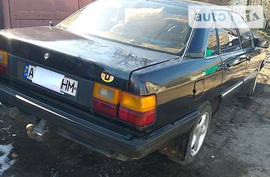 Седан Audi 100 1986 в Харькове
