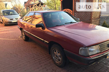 Седан Audi 100 1986 в Любомле
