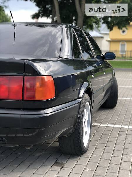 Седан Audi 100 1991 в Коломые