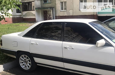 Седан Audi 100 1987 в 