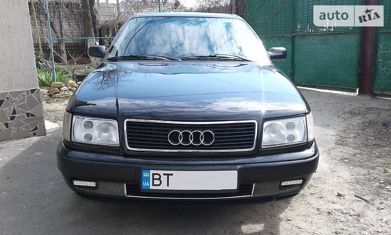 Седан Audi 100 1991 в Херсоне