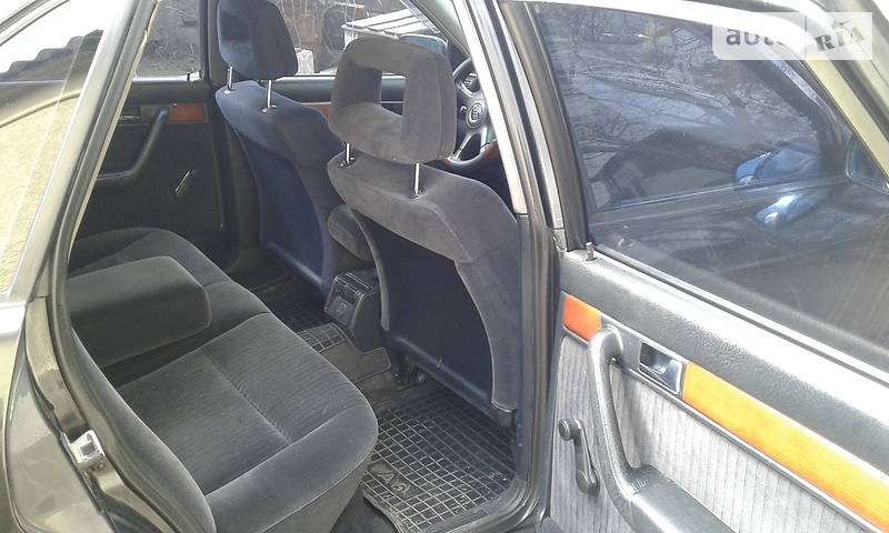 Седан Audi 100 1991 в Херсоне