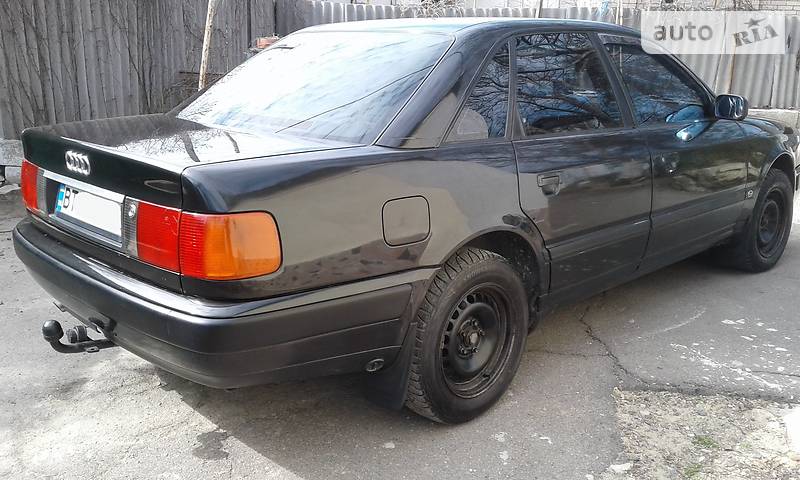 Седан Audi 100 1991 в Херсоне