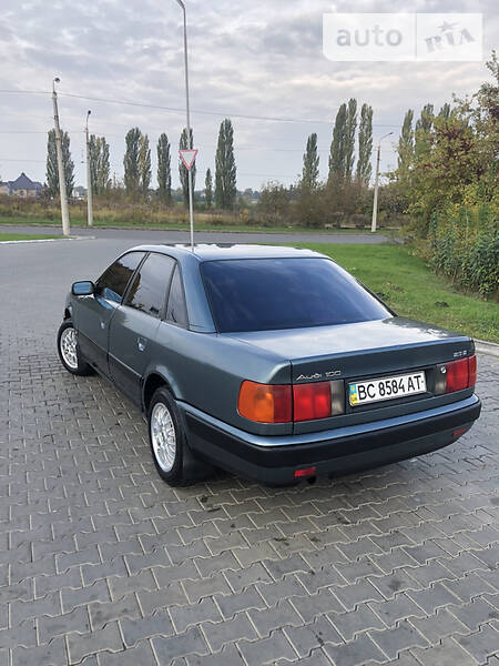 Седан Audi 100 1991 в Луцке