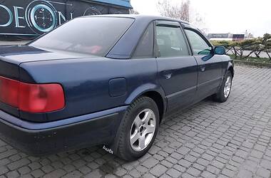 Седан Audi 100 1993 в Львові