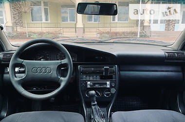 Седан Audi 100 1992 в Киеве