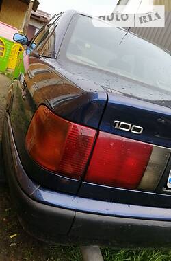 Седан Audi 100 1993 в Ирпене