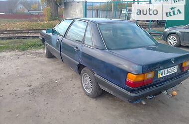 Седан Audi 100 1987 в Василькове