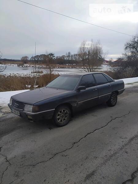 Audi 100 Audi 200