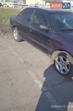 Седан Audi 100 1992 в Ровно