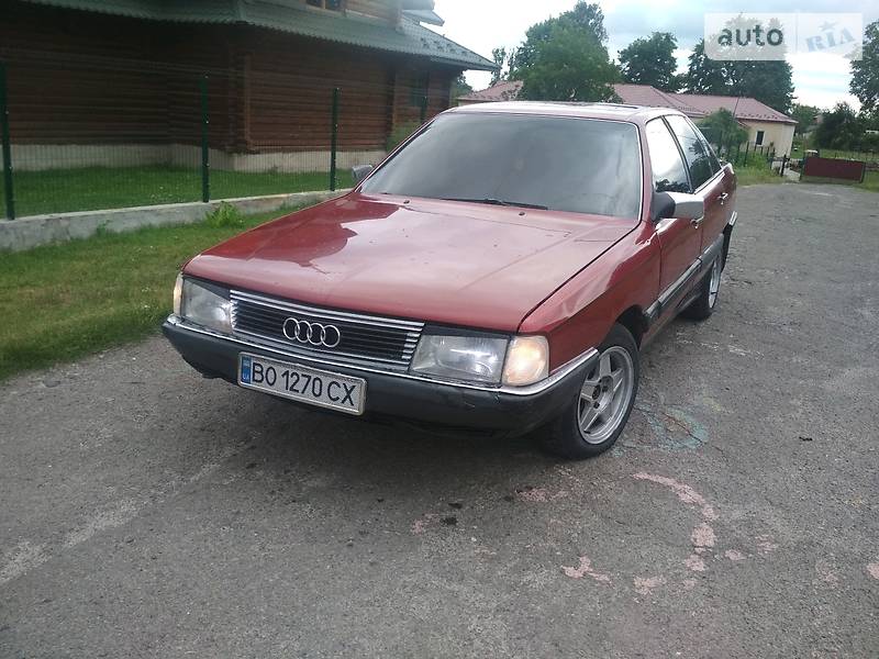 Audi 100